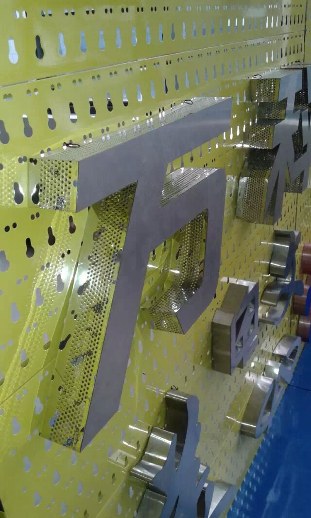 鋁型材圍邊發(fā)光字